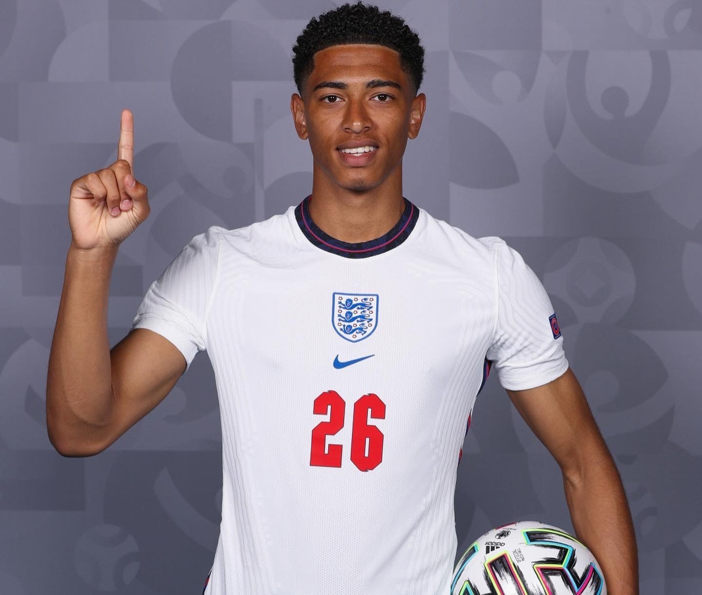 迪卡尼奥：我本认为国米能竞争欧冠榜首，现在却可能掉出前八（迪卡尼奥：曾看好国米冲击欧冠头名，如今却恐跌出前八）