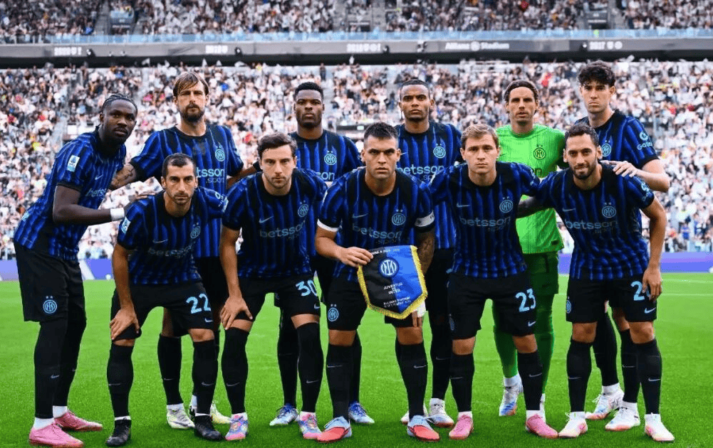 铜梁龙致谢蓉城：期待成渝两地共同推动西部足球事业蓬勃发展（铜梁龙感谢蓉城：盼成渝携手助力西部足球腾飞）