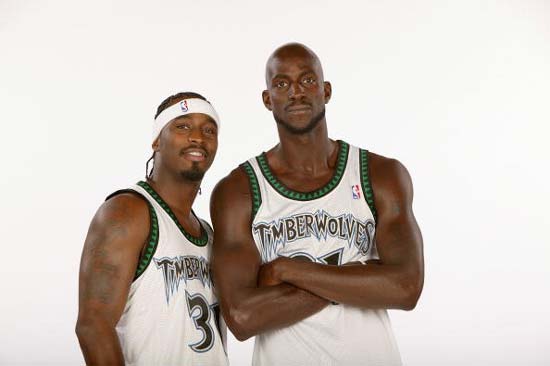 澳超战报：索耶制胜，两队各吹一球，惠灵顿凤凰0-1麦克阿瑟（澳超战报：索耶打入制胜球，双方各有一球被判无效，惠灵顿凤凰0-1不敌麦克阿瑟）