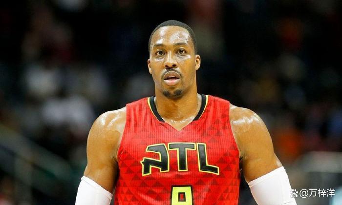 替补球员上场即改变比赛节奏（替补登场瞬间改写比赛节奏）