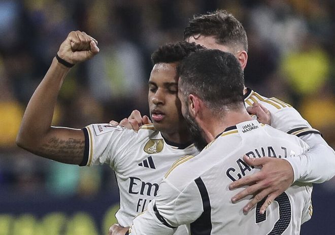 此前6场30+！爱德华兹今日半场仅出手5次贡献6分3失误（连6场30+后，爱德华兹今半场仅5次出手拿6分并有3失误）