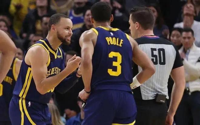 孔蒂：我没有低估本菲卡，但他们比我们多休息了两天（孔蒂否认轻视本菲卡：对手比我们多休两天）