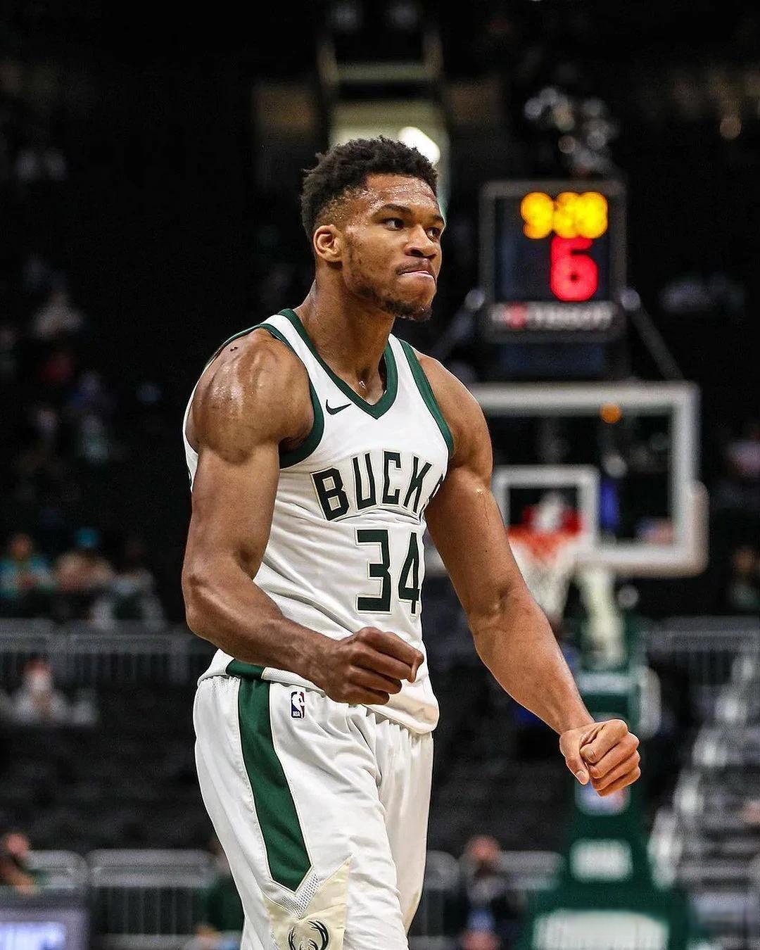 西甲前瞻：黄潜新赛季丢球联赛最少，皇社近况回暖4场3胜（西甲前瞻：黄潜新季失球最少，皇社复苏近4场3胜）