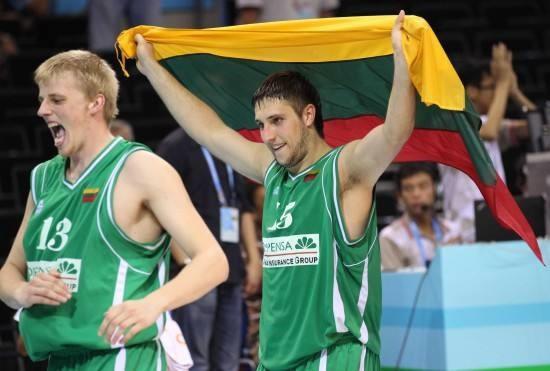 每体：战毕包诺坎普将开放45401个座位，预计座无虚席（每体：诺坎普战毕包将启用45401个席位，预计满座）