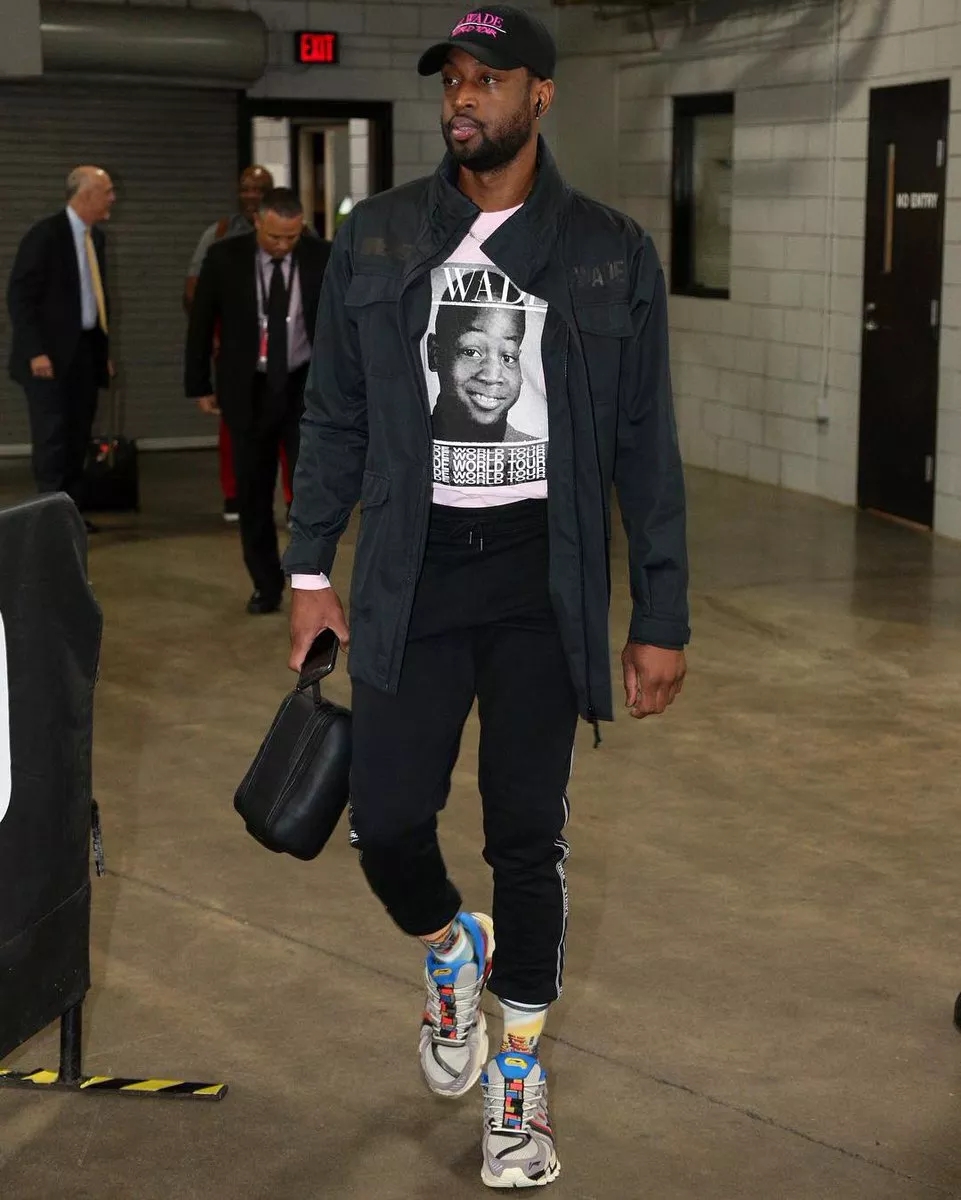 泽林斯基：如果这都能判点球，那所有的接触都是点球（泽林斯基质疑判罚：按这标准，所有接触都该判点球）