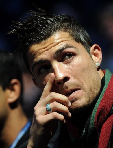 宣布了！西蒙斯新身份！NBA状元无球可打（官宣：西蒙斯身份转变，昔日NBA状元陷入无球可打困境）