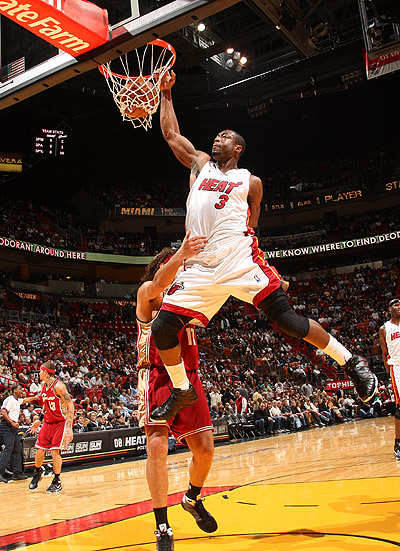 足球欧洲杯门将扑点成热点话题（欧洲杯门将扑点引发热议）