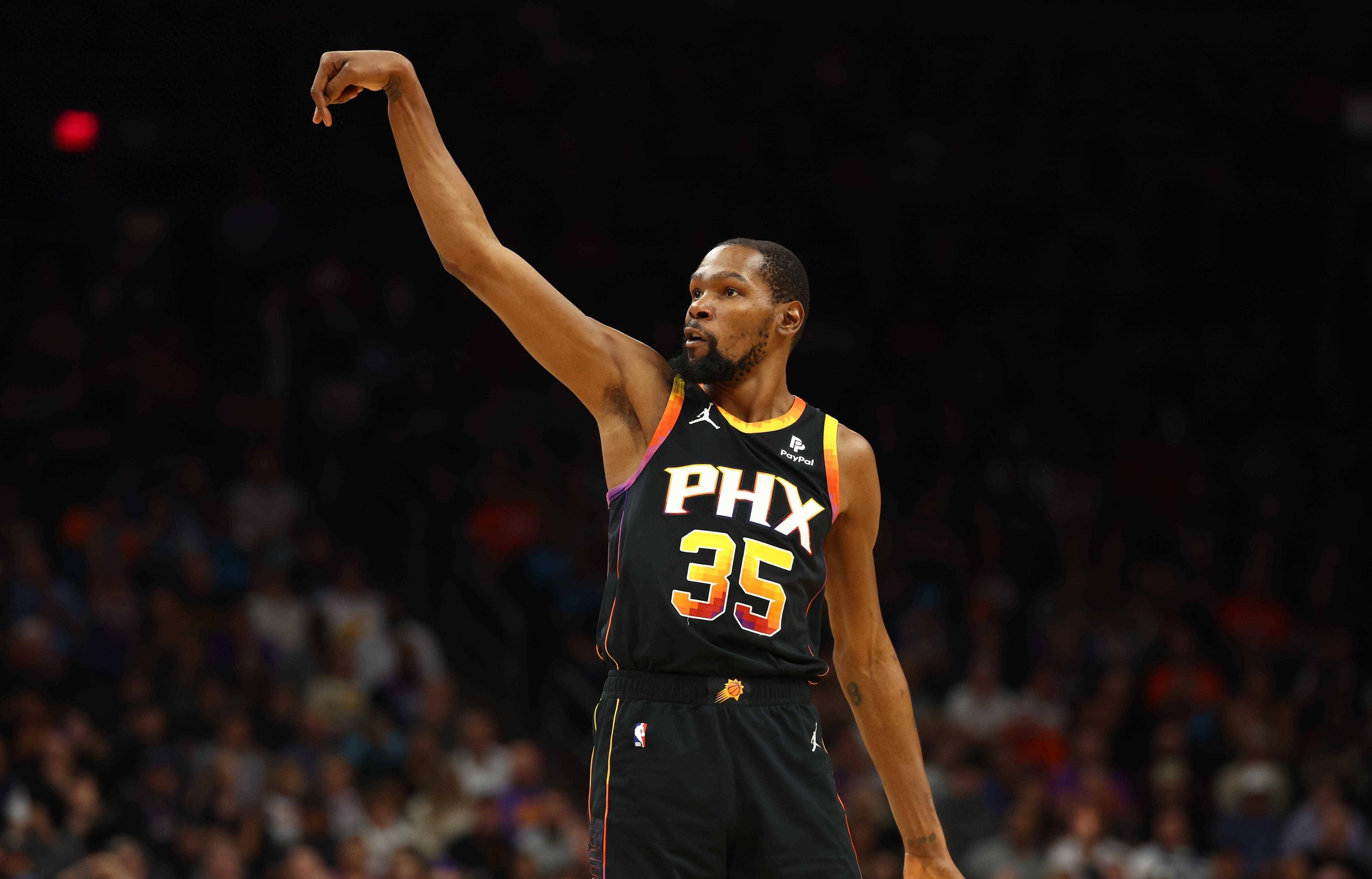 早报：又是一个疯狂的欧冠比赛日（早报：欧冠再度上演疯狂之夜）